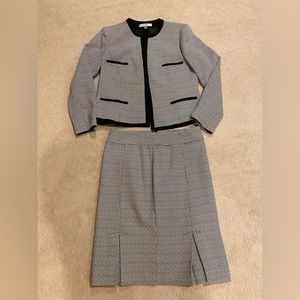 Kasper Suit Jacket (10) and Skirt (8)